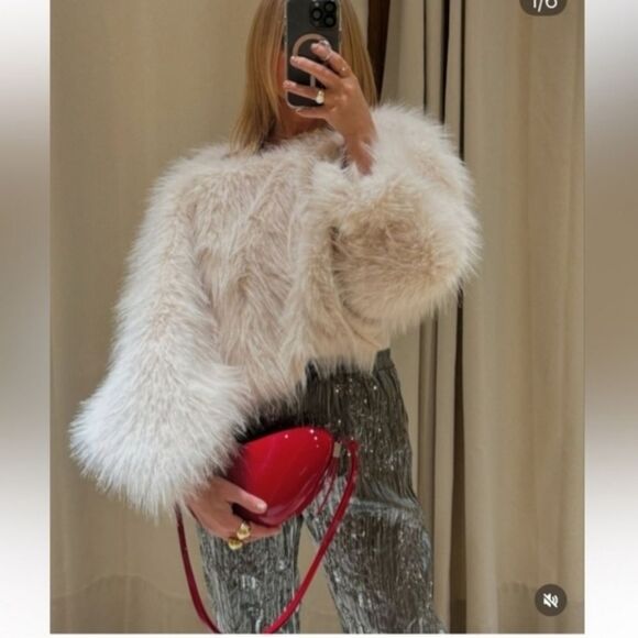 Zara FAUX FUR SWEATSHIRT LIMITED EDITION  FUR SWEATSHIRT Jacket Cape Coat - Picture 3 of 16